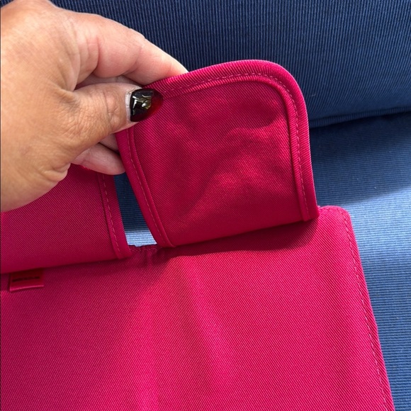 Sephora Pink Cosmetic Bag with Tri-Fold Design - Picture 4 of 6